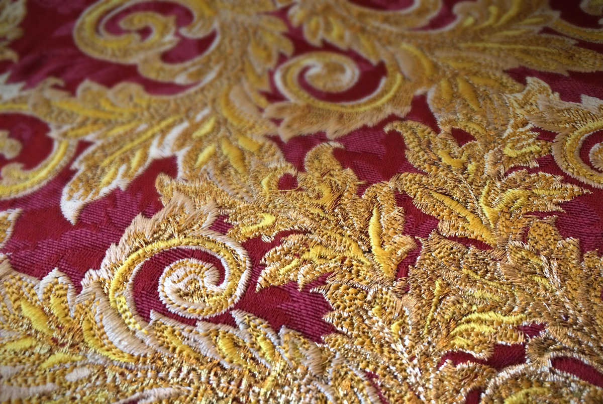 Het Borduurburo, Martine van 't Hul, Rouw, Mourning, rouwborduur, borduren, machinaal borduur, embroidery specialist