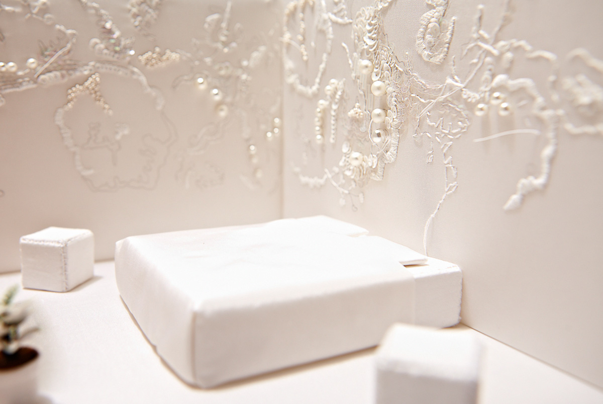 Het Borduurburo, Martine van 't Hul, Rouw, Mourning, rouwborduur, borduren, machinaal borduur, embroidery specialist